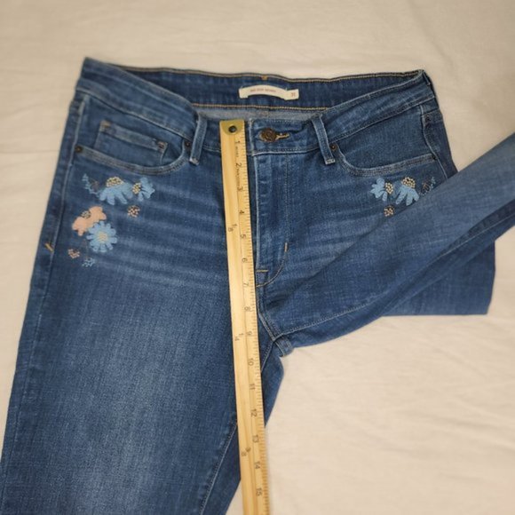 LEVI'S Mid Rise Skinny Floral Embroidered Jeans Size W31 L32 79% Cotton 19% Poly - Picture 15 of 16